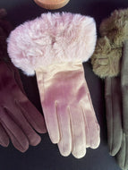 Gloves (cream)