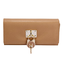 Load image into Gallery viewer, Padlock purse (Nude)
