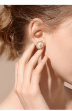 Load image into Gallery viewer, Iris earrings
