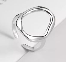 Load image into Gallery viewer, Geometric ring (size adjustable) Silver
