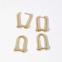 Load image into Gallery viewer, Lexington Earring (Gold)
